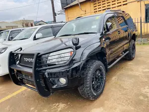 Toyota Hilux Surf 2009 Black