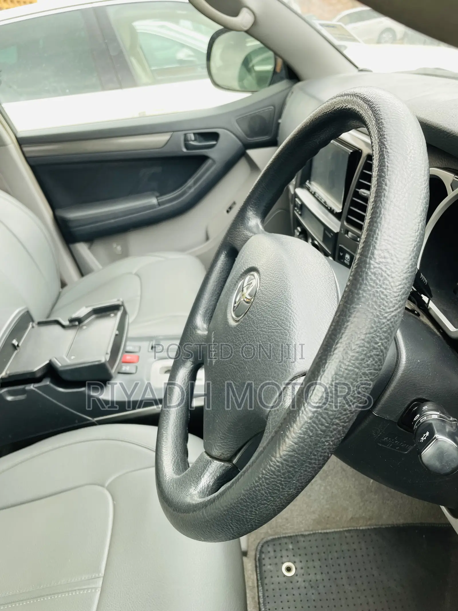 Toyota Hilux Surf 2009 Black
