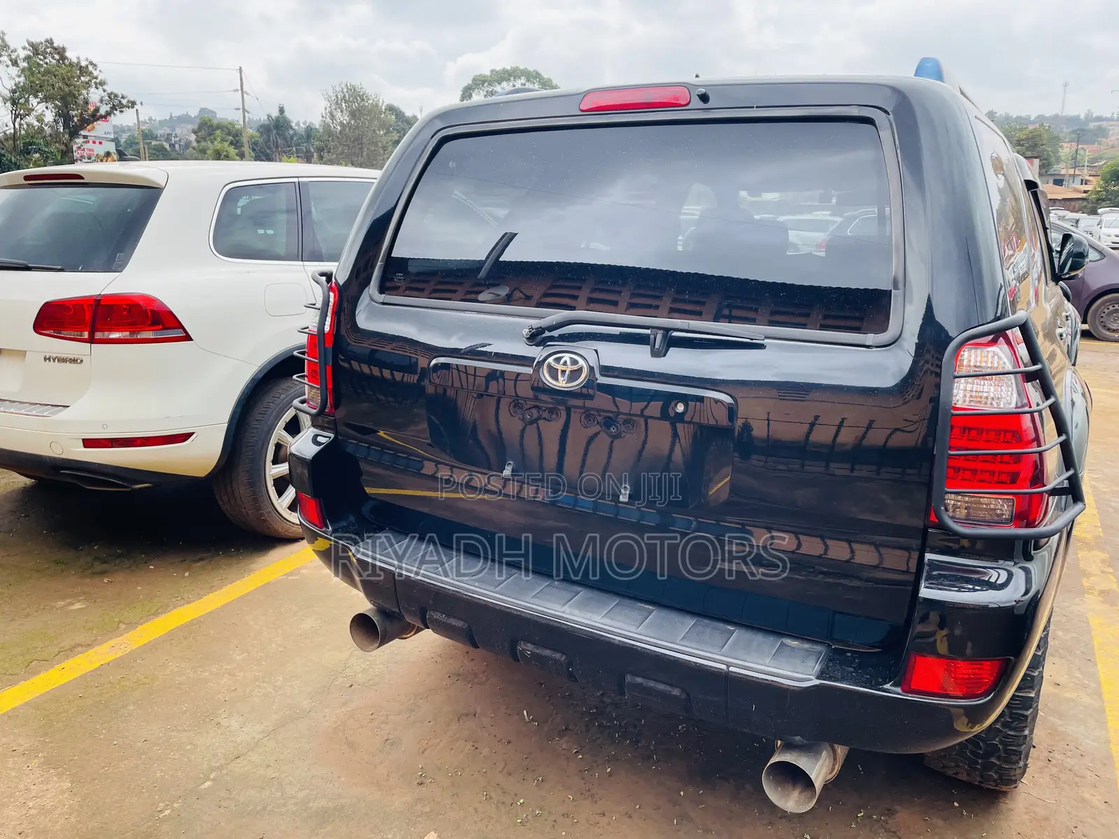 Toyota Hilux Surf 2009 Black