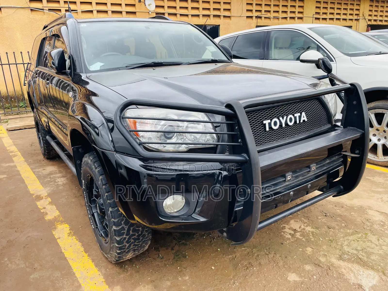 Toyota Hilux Surf 2009 Black