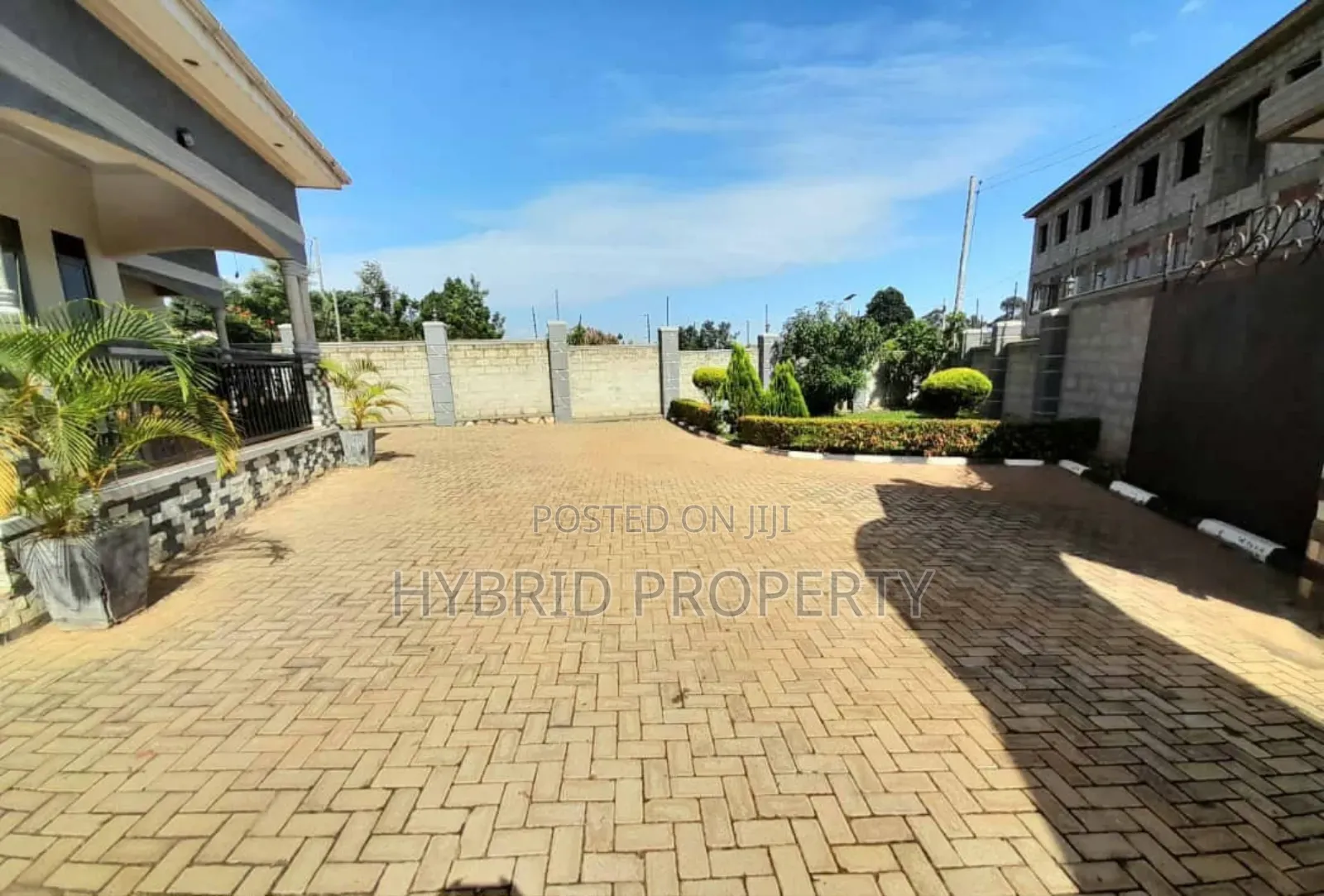 3bdrm House in Bweyogerere~Kazinga, Kira for sale