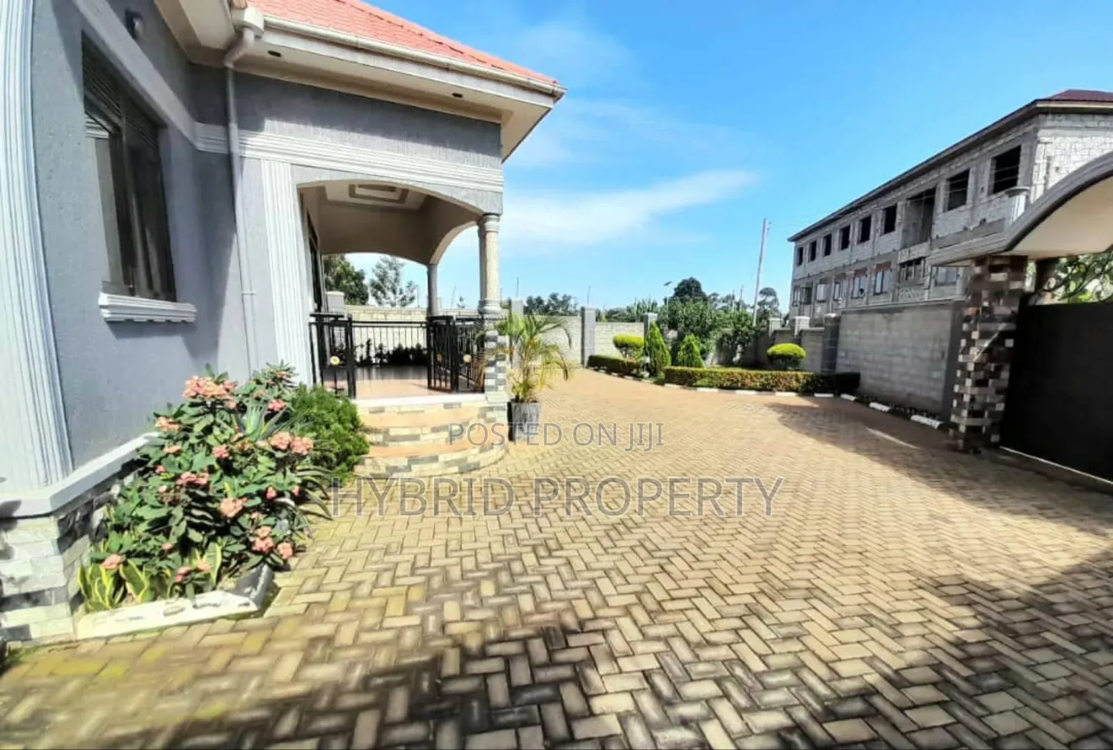 3bdrm House in Bweyogerere~Kazinga, Kira for sale