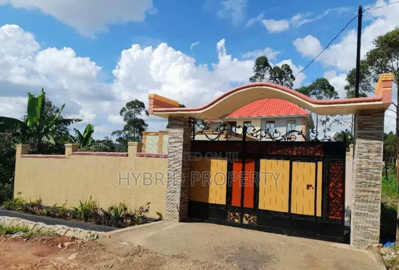 4bdrm Penthouse in Wakiso Senge~Kayunga for sale