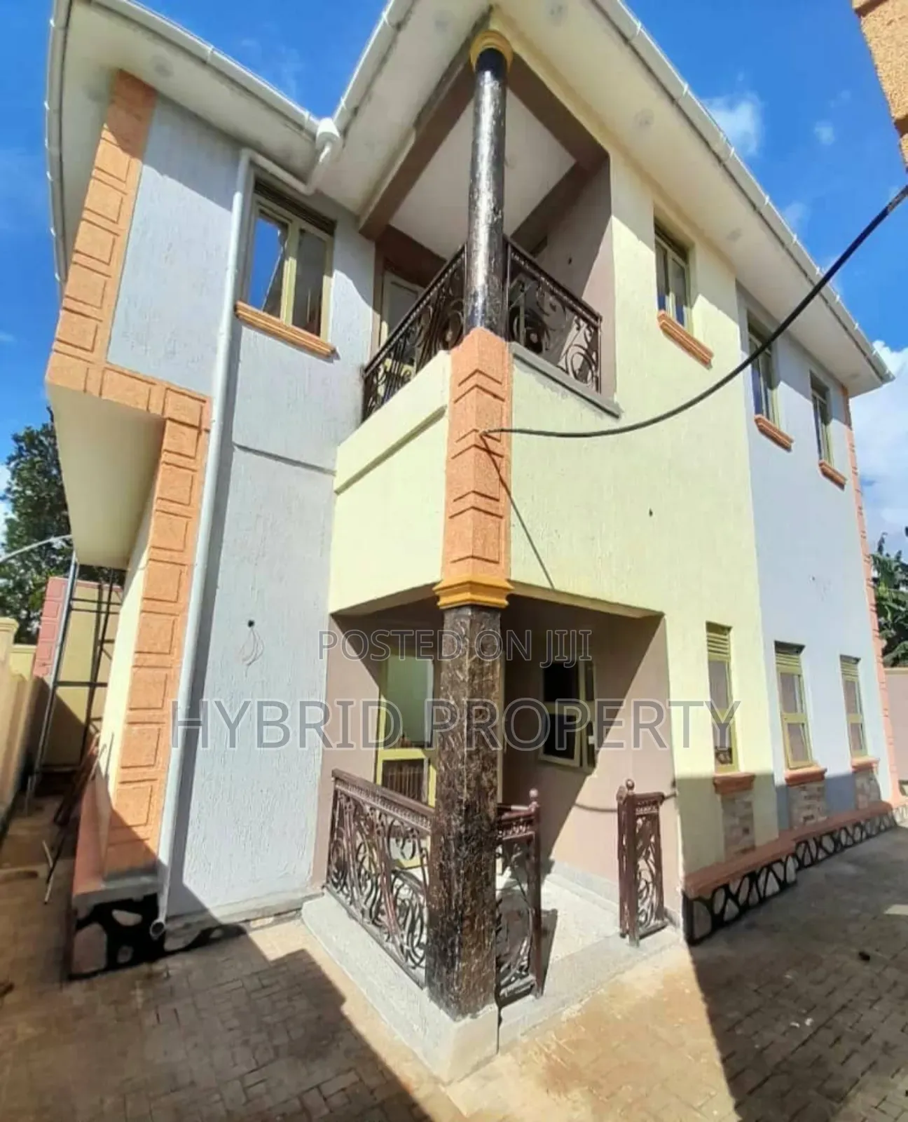 4bdrm Penthouse in Wakiso Senge~Kayunga for sale