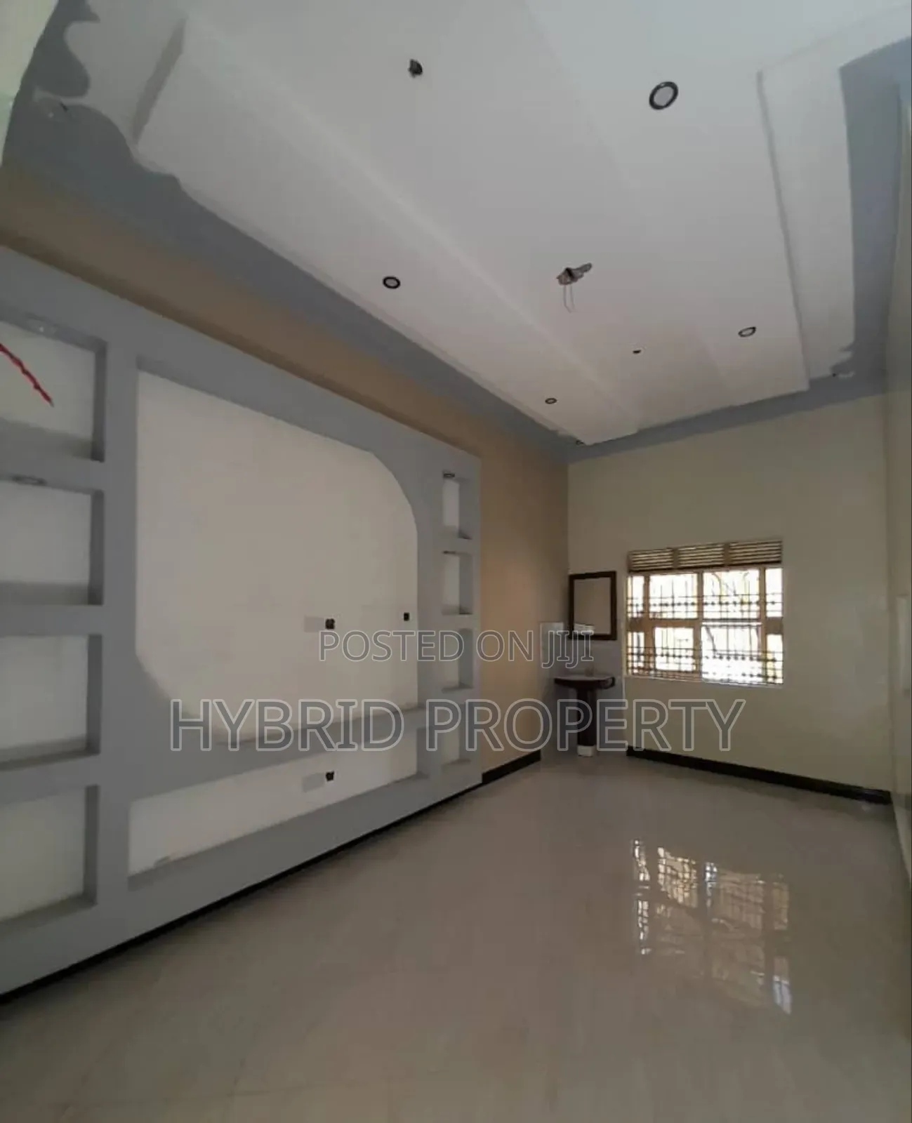 4bdrm Penthouse in Wakiso Senge~Kayunga for sale