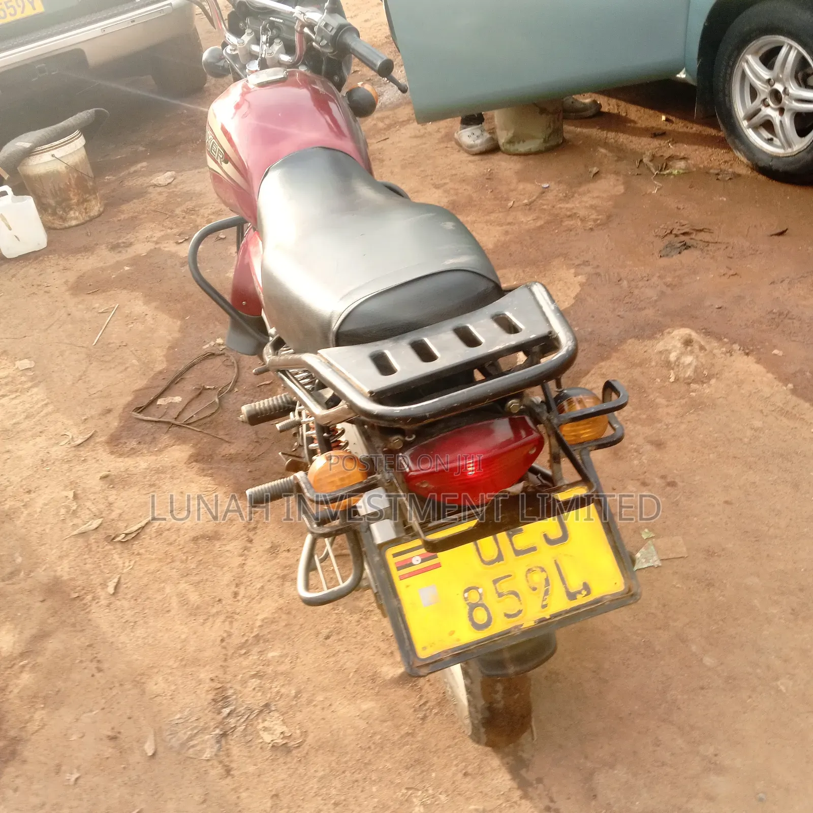 Bajaj Boxer 150 UG 2023 Red