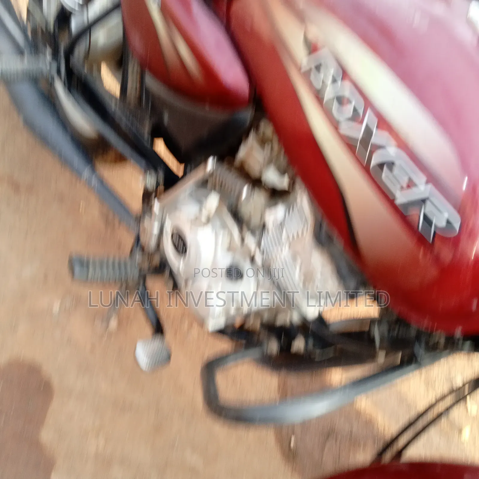 Bajaj Boxer 150 UG 2023 Red