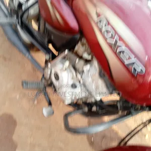 Bajaj Boxer 150 UG 2023 Red