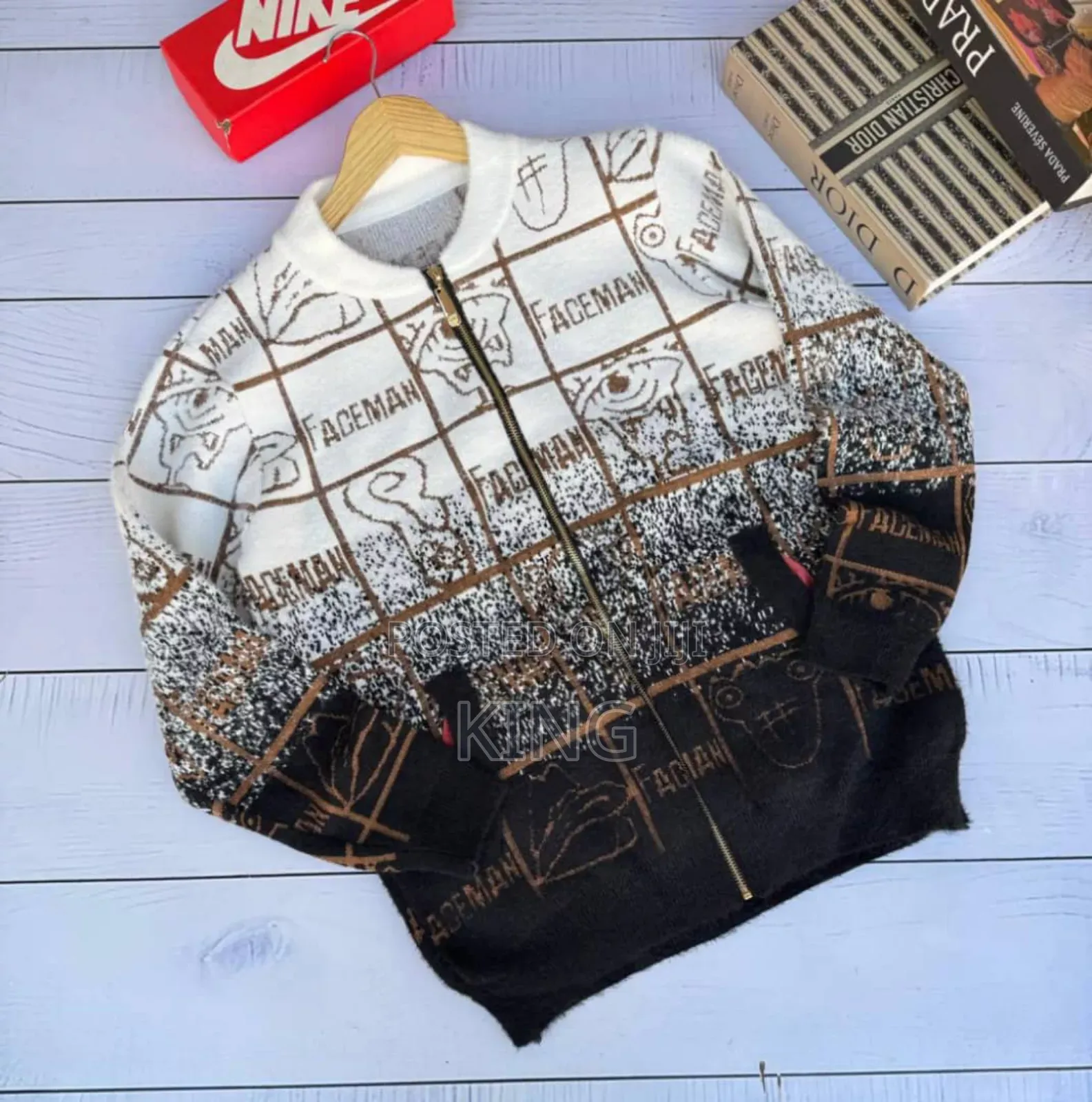 Cozy Sweaters. Zip-Up Des