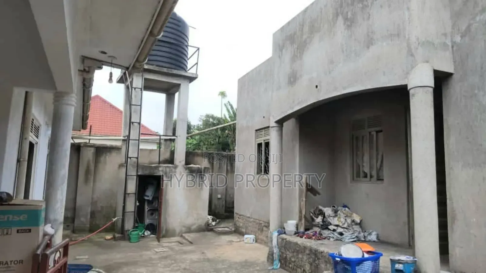 3bdrm House in Matugga Along Bombo, Gombe for sale
