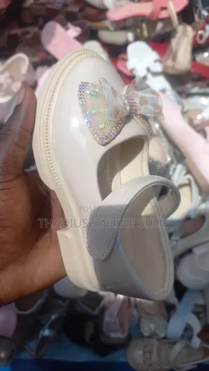 Girls Classic Shoes