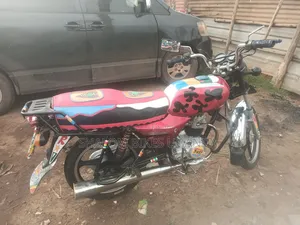 Simba UG Boss+ 100cc 2022 Red