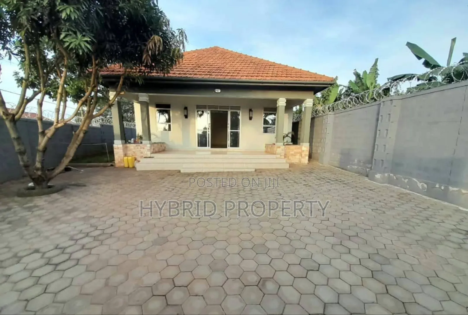 3bdrm House in Kira~Bulindo Along for sale