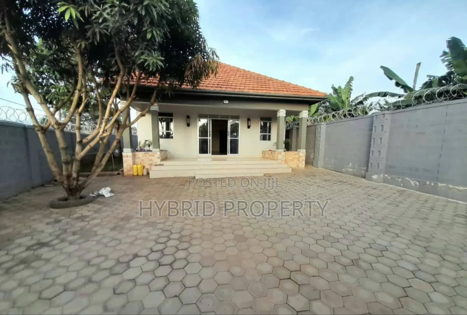 3bdrm House in Kira~Bulindo Along for sale