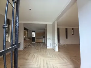 Furnished 4bdrm Duplex in Kira Mamerito for sale