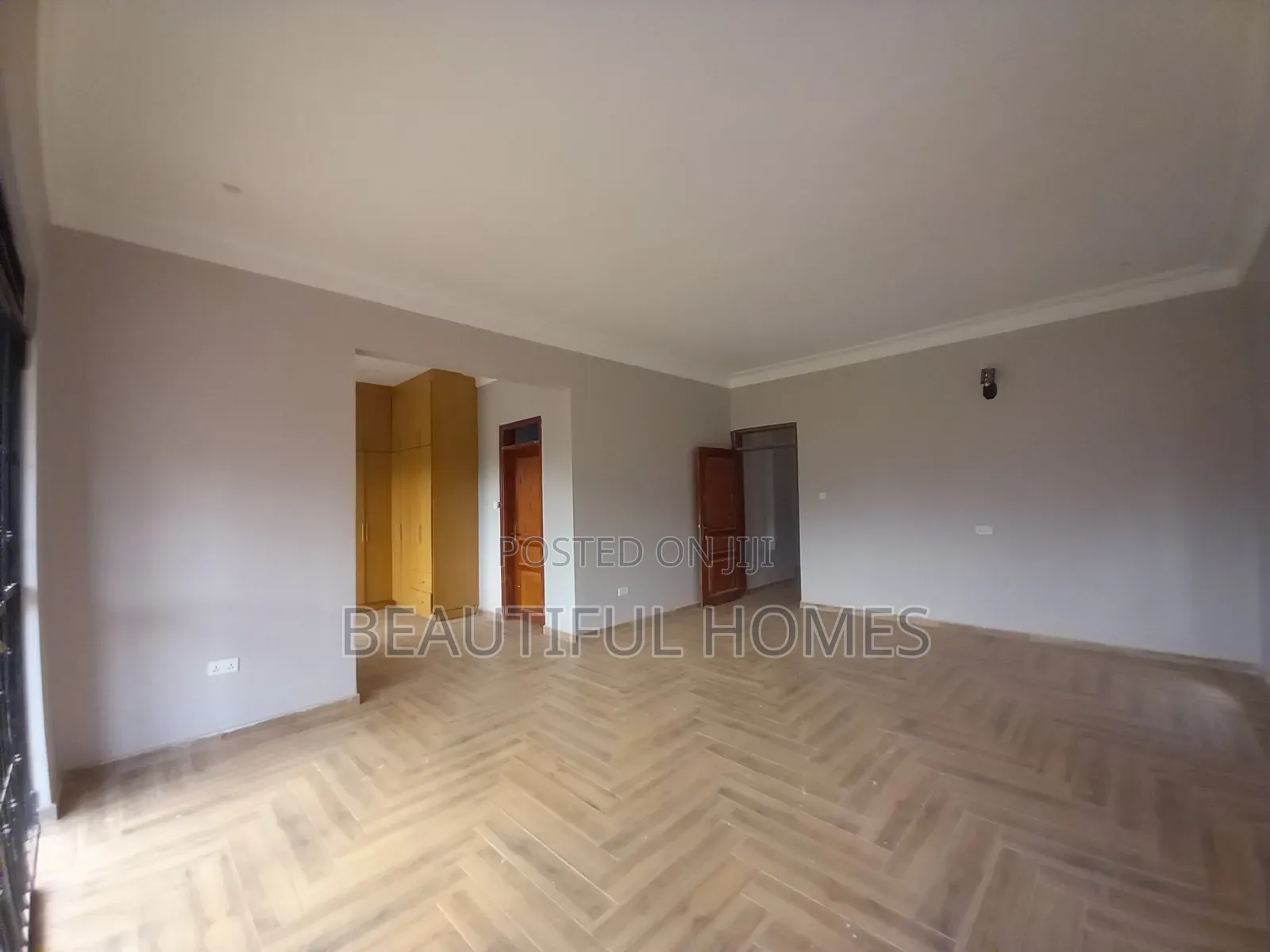 Furnished 4bdrm House in Kira for sale