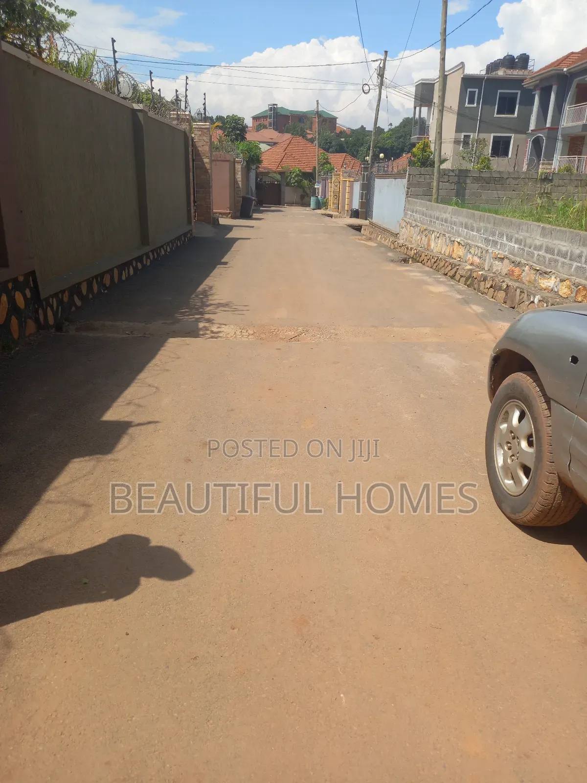 Furnished 4bdrm Mansion in Kira for sale
