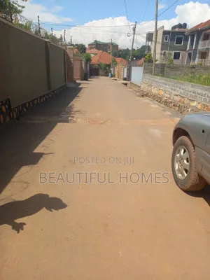 Furnished 4bdrm Mansion in Kira for sale