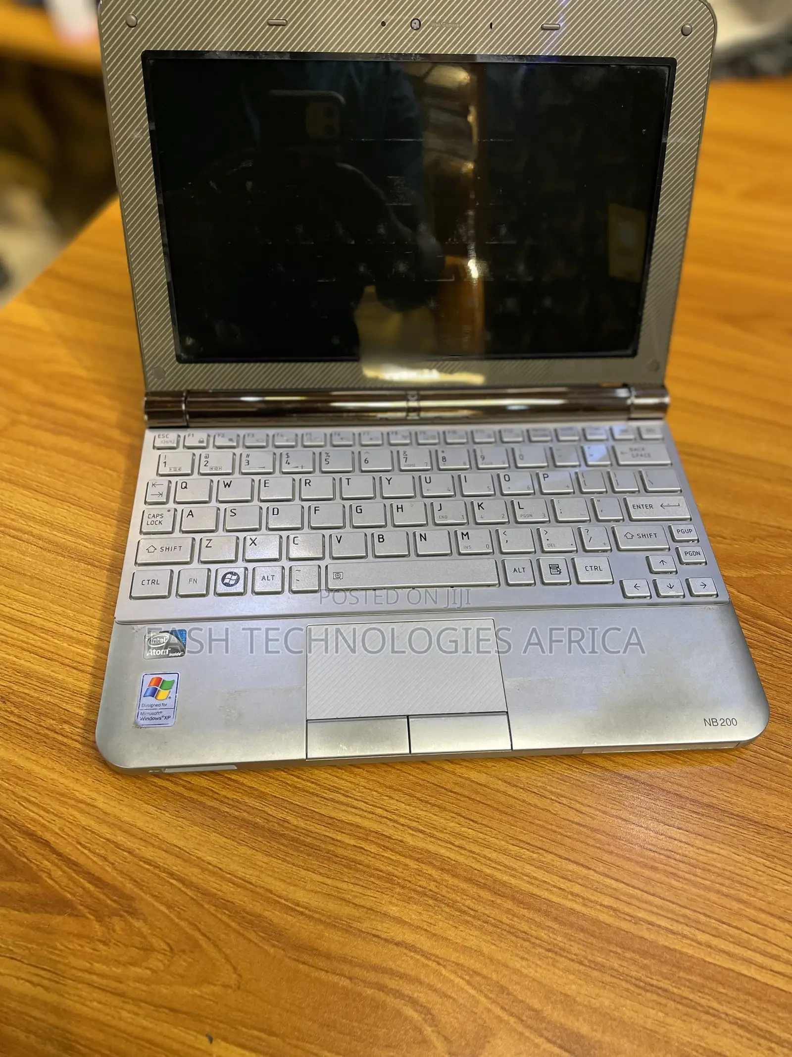 New Laptop Toshiba Satellite C55 4GB Intel Atom HDD 160GB
