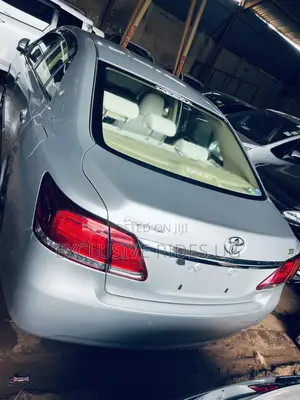 Toyota Premio 1.8 AWD 2017 Silver