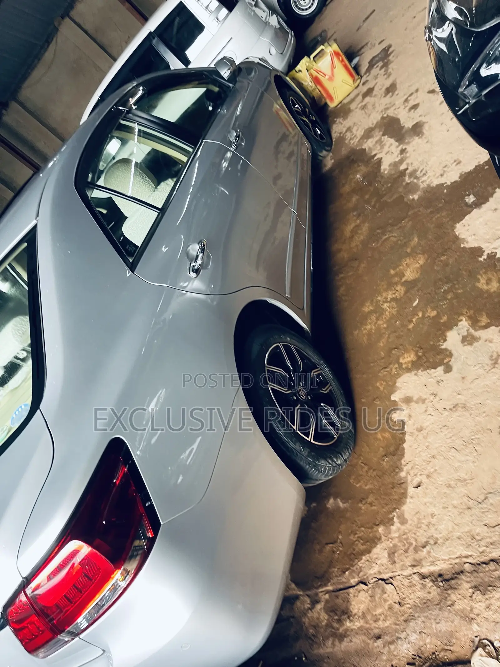 Toyota Premio 1.8 AWD 2017 Silver