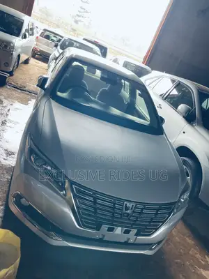 Toyota Premio 1.8 AWD 2017 Silver