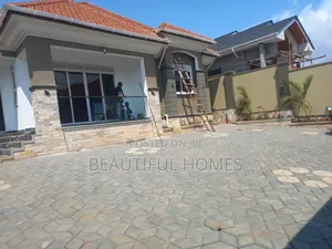 Furnished 4bdrm Bungalow in Kira for sale
