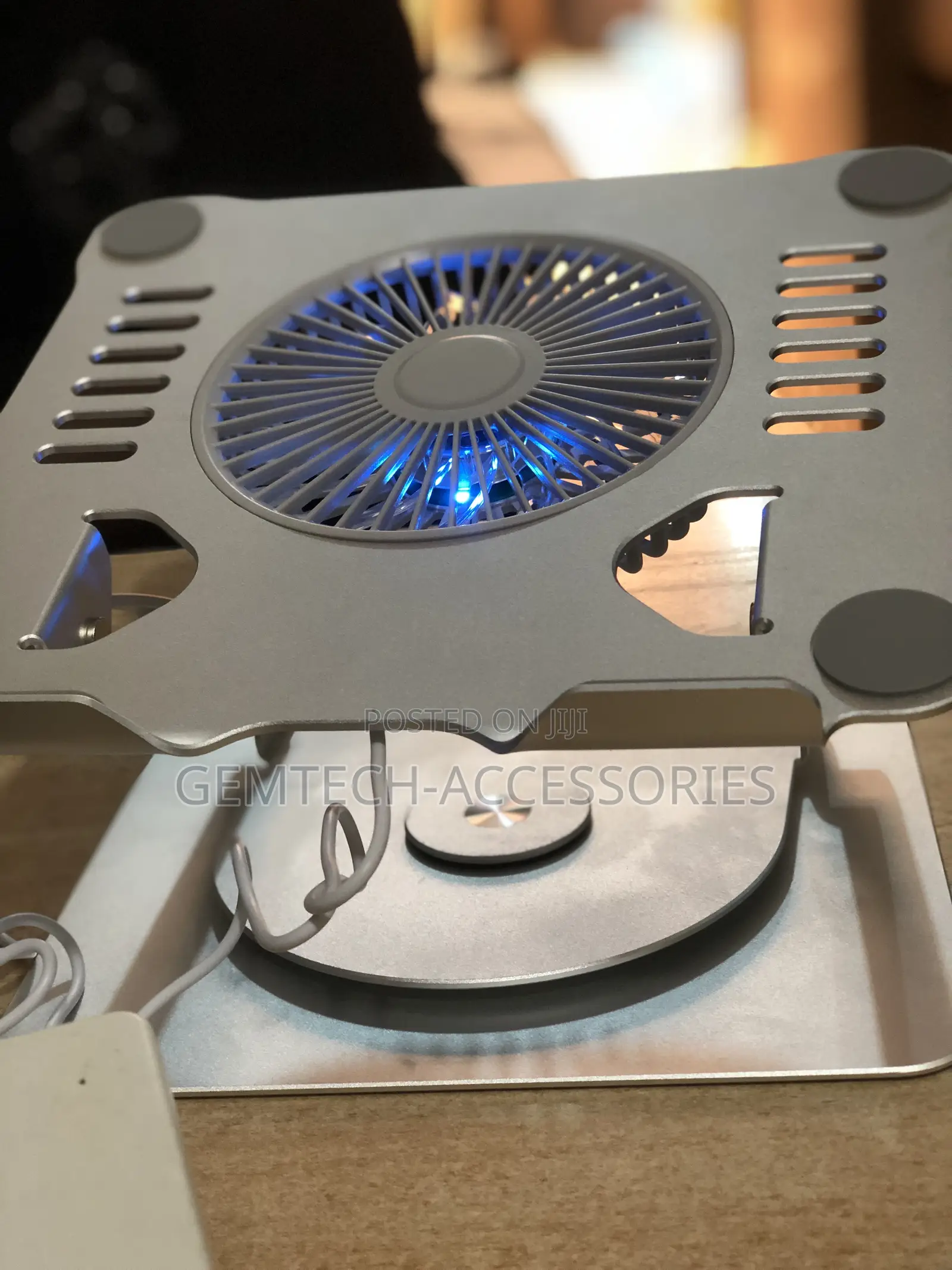 Rotatable Laptop Fan With 3 Level Fan