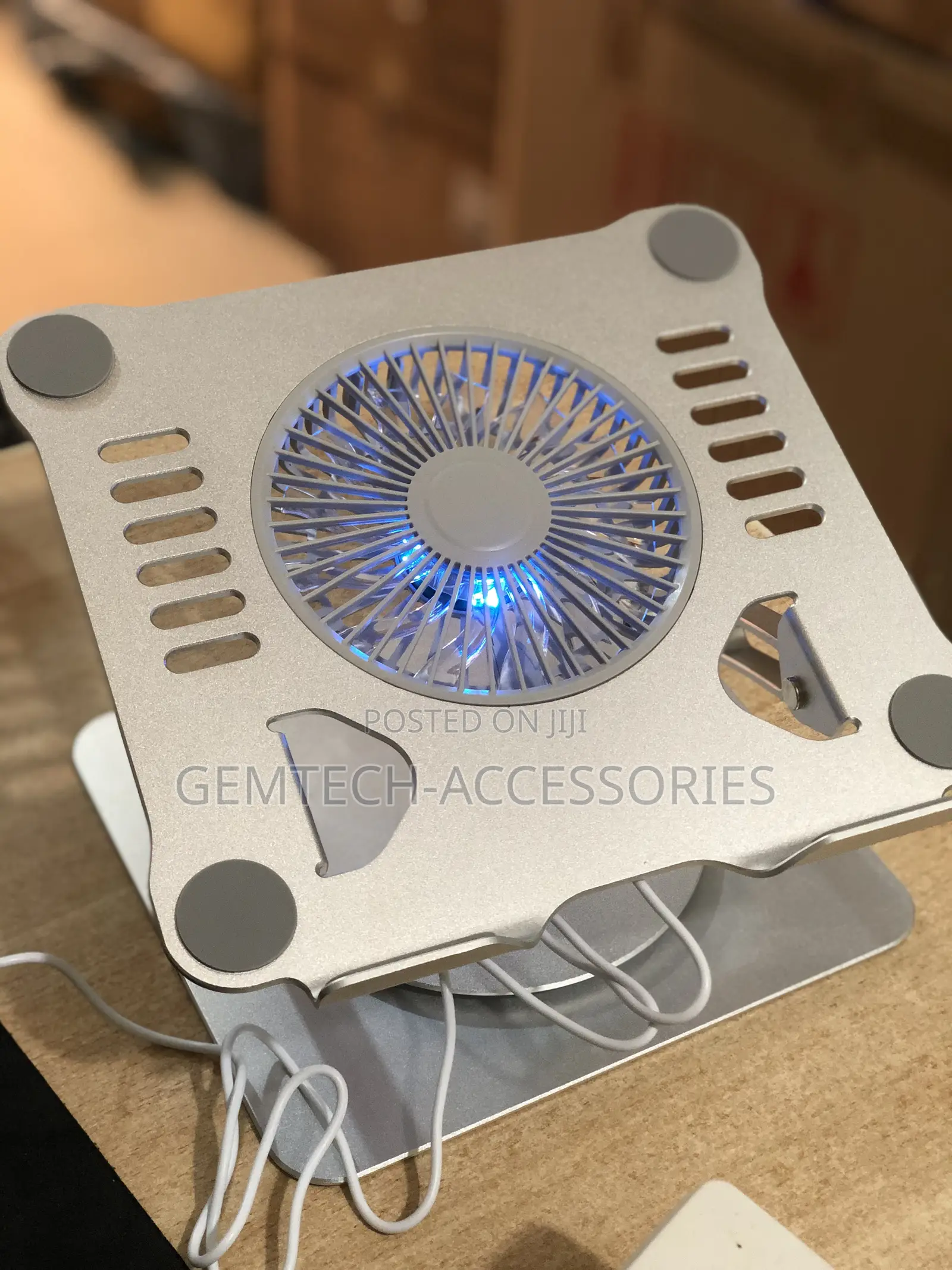Rotatable Laptop Fan With 3 Level Fan