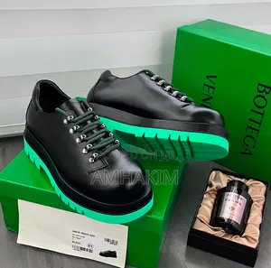 Photo - New Classic Bottega Veneta Green Designers in Stock