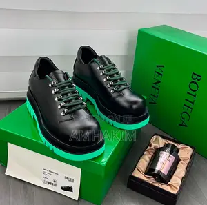 Photo - New Classic Bottega Veneta Green Designers in Stock