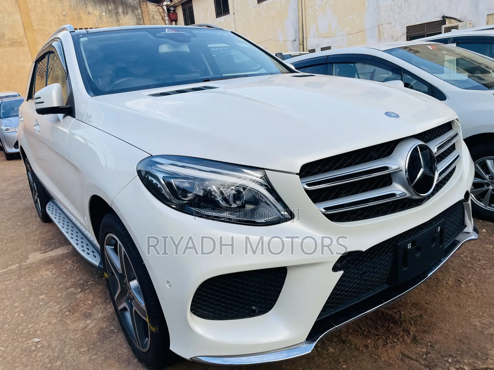 Mercedes-Benz GLE-Class GLE 350d 4MATIC 2016 White