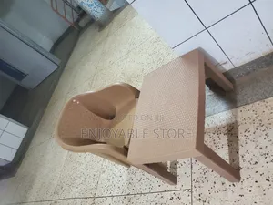 Modern Plastic Table and Chair