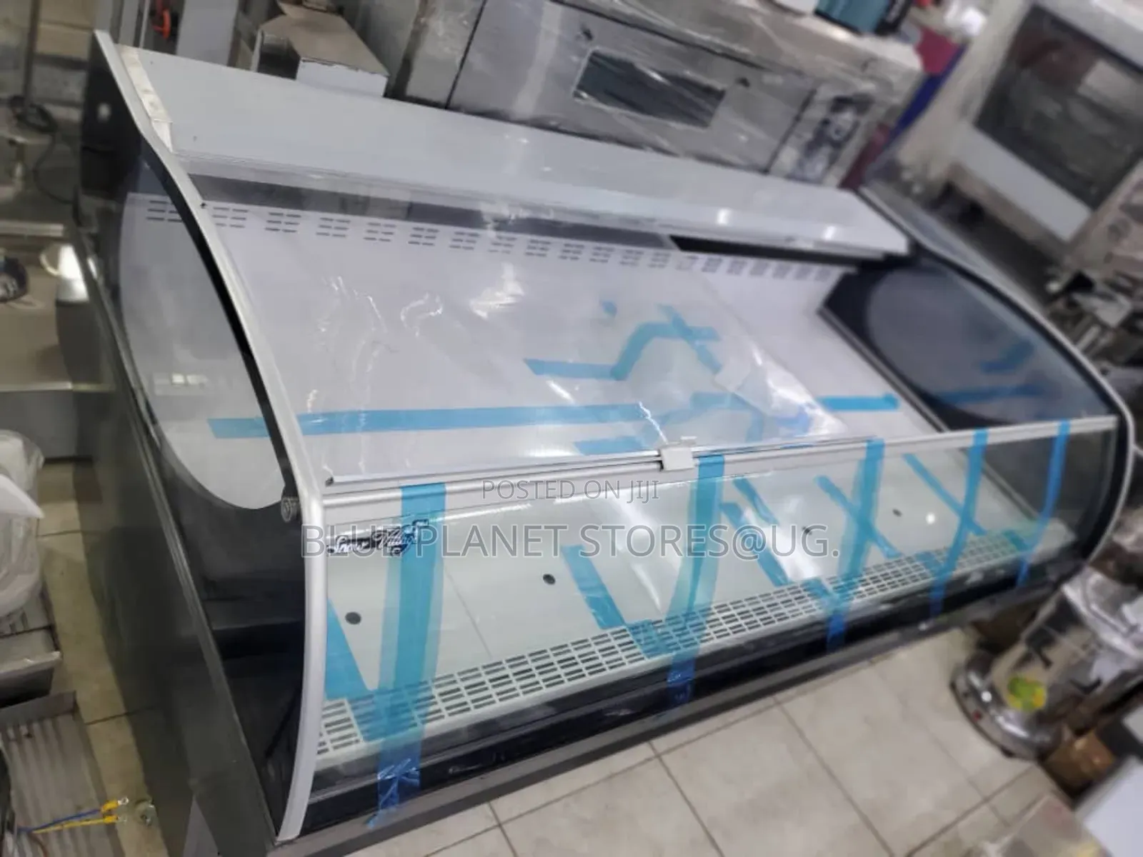 SNOW VILLAGE Meat Display Chillers \\ COMMERCIAL USE.