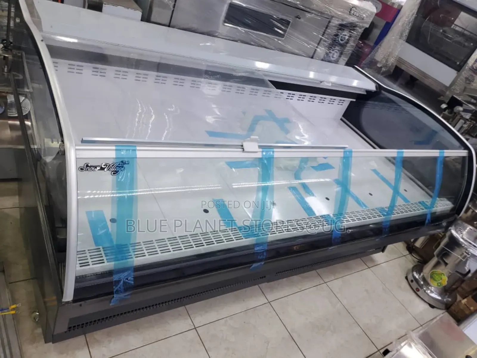 SNOW VILLAGE Meat Display Chillers \\ COMMERCIAL USE.