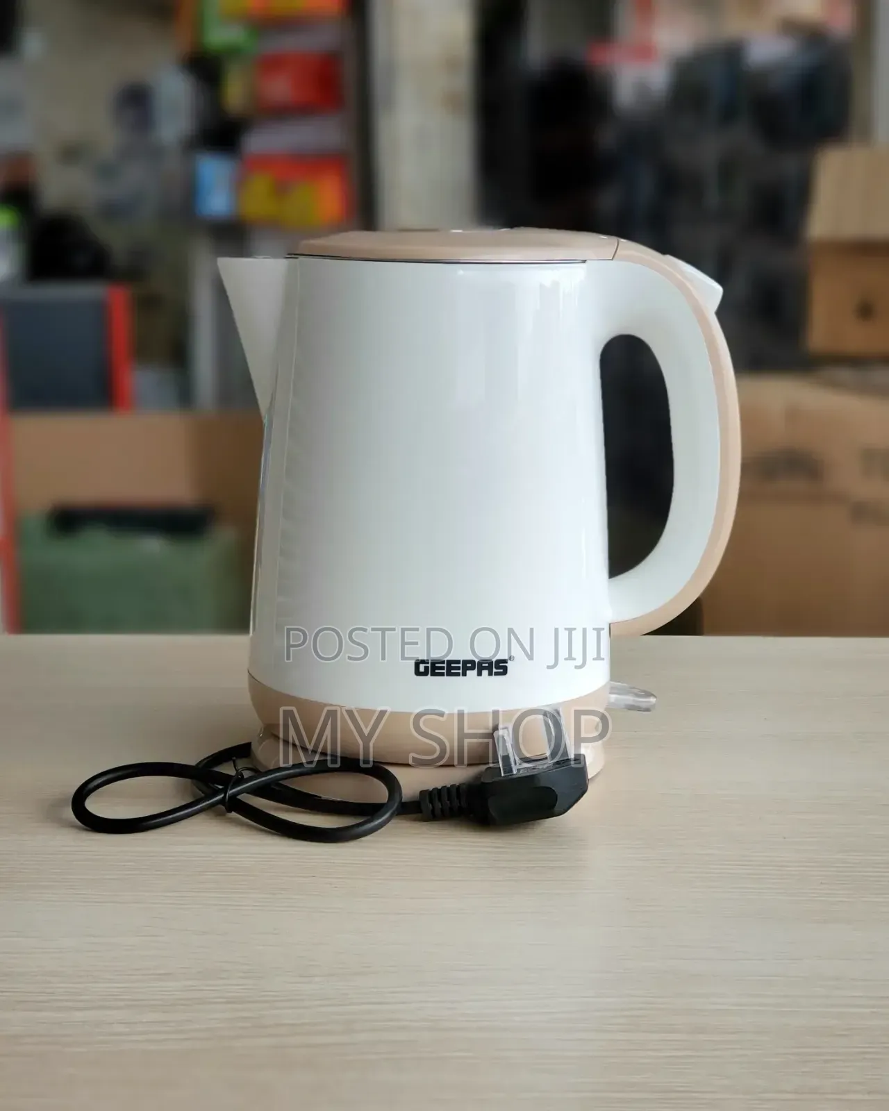 Geepas Kettle Gk6142n
