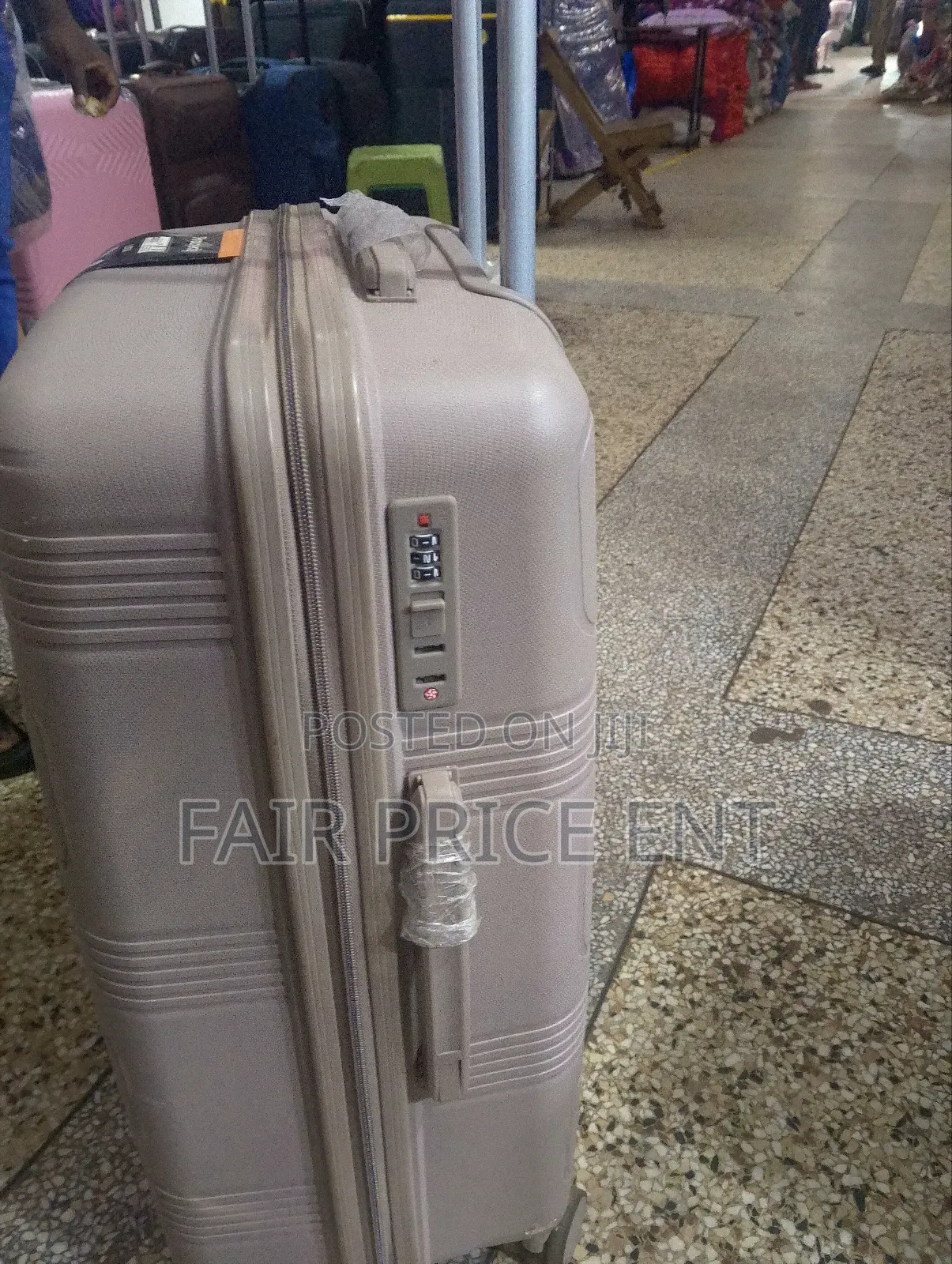 Rubber Plastic Suitcases. Medium. ( Gray)