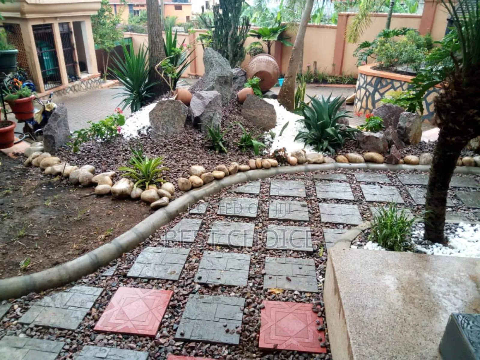 Walk Ways That Stand the Taste of Time/ Compound Designing