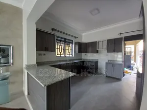 Furnished 4bdrm House in Kira for sale