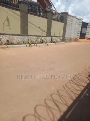 Furnished 4bdrm House in Kira for sale