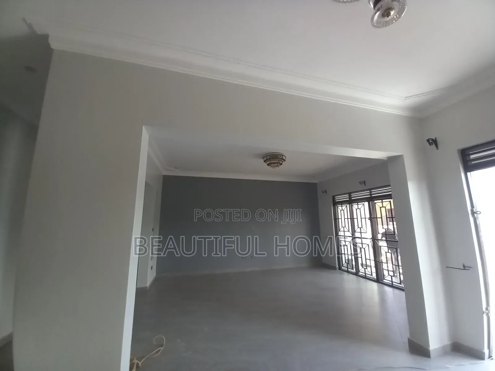 Furnished 4bdrm House in Kira for sale
