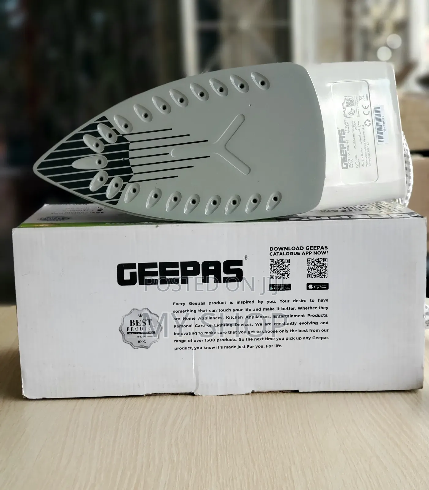 Geepas Steam Iron Gs17788