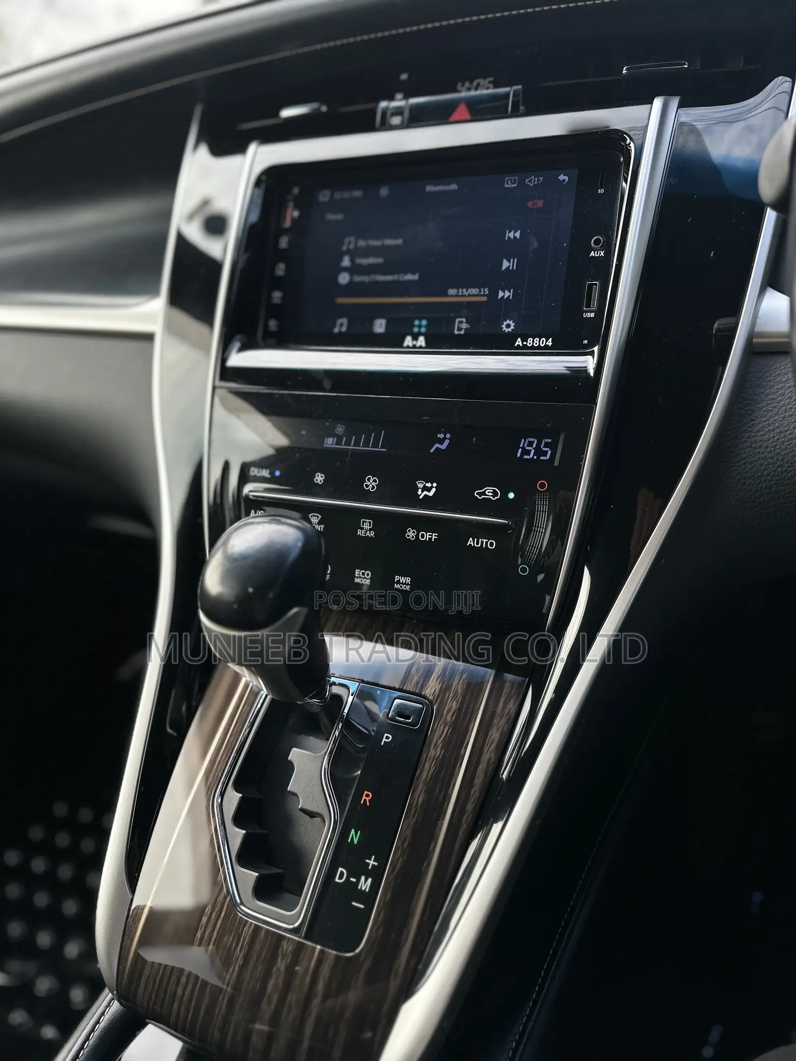 Toyota Harrier 2.0 2014 Black