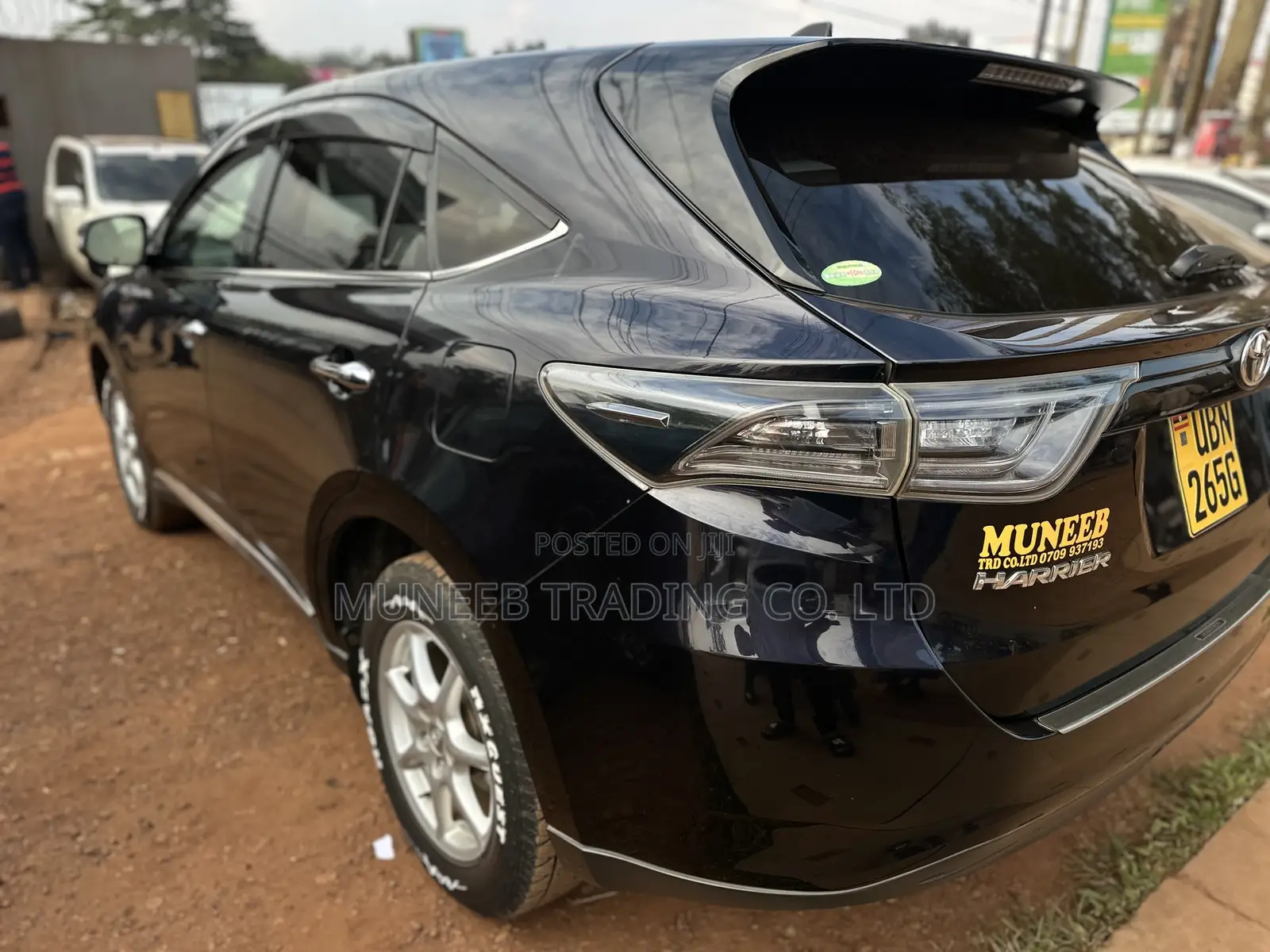 Toyota Harrier 2.0 2014 Black