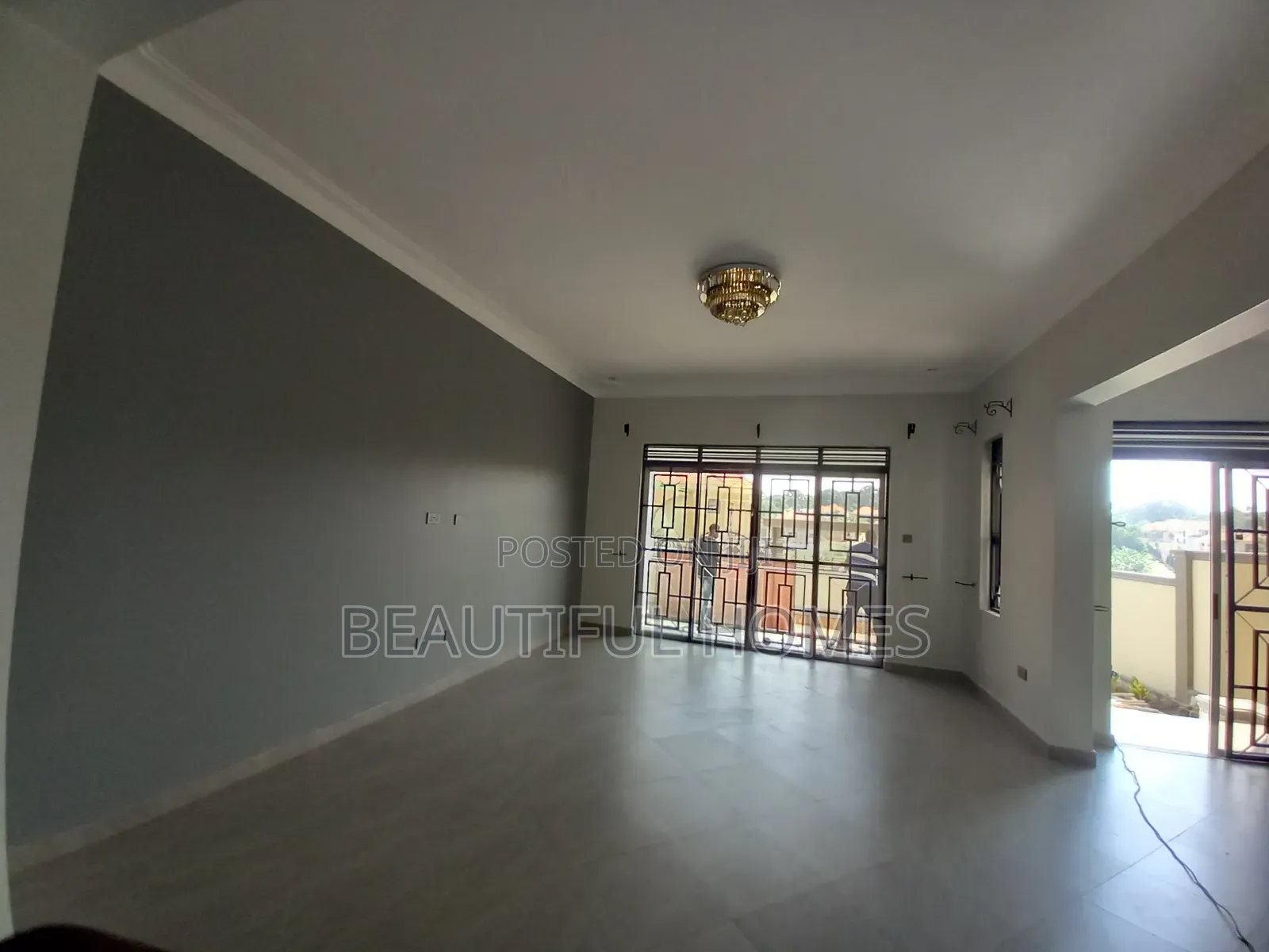 Furnished 4bdrm House in Kira for sale
