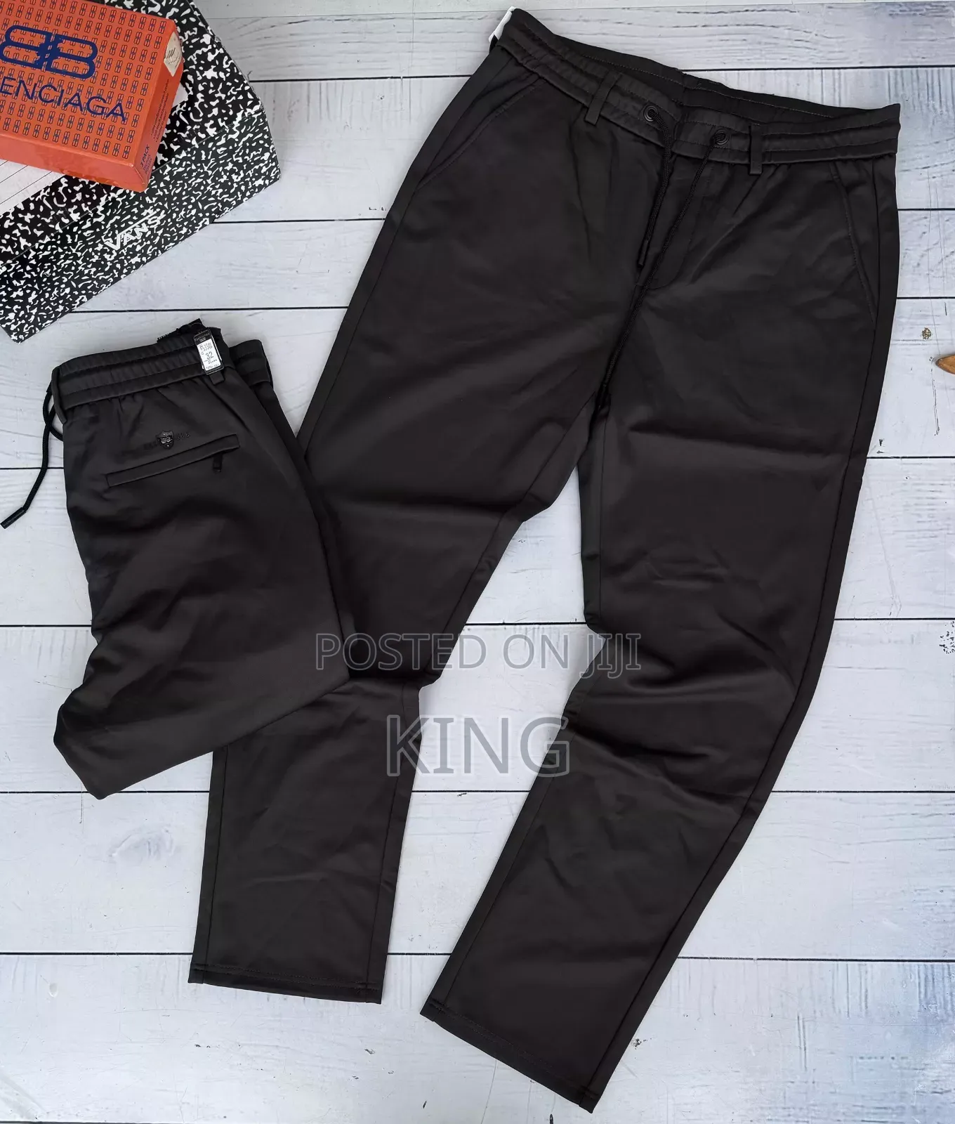 Charm Sweaterpants