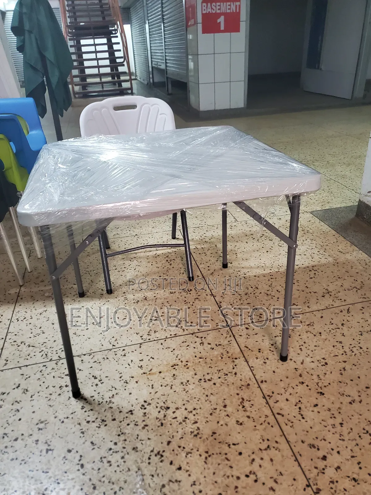 Foldable Plastic Square Table