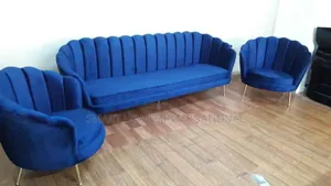 Photo - Sofa Set Couches/5 Seaters Accent Sofa Sets in All Colours
