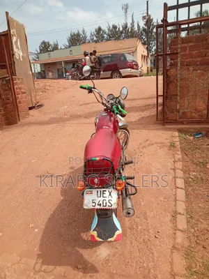 Bajaj Boxer 100 2022 Red