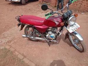 Bajaj Boxer 100 2022 Red